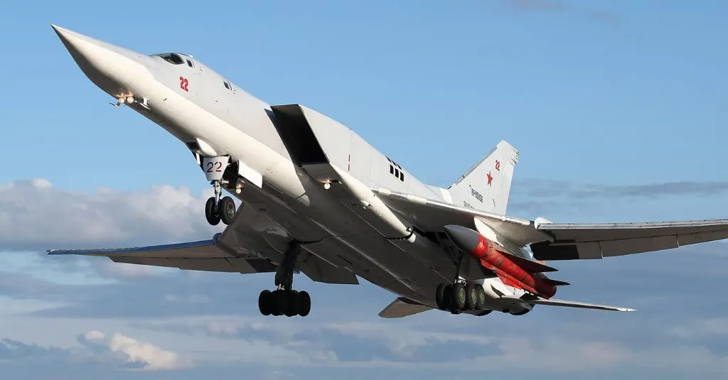 Tu-22M